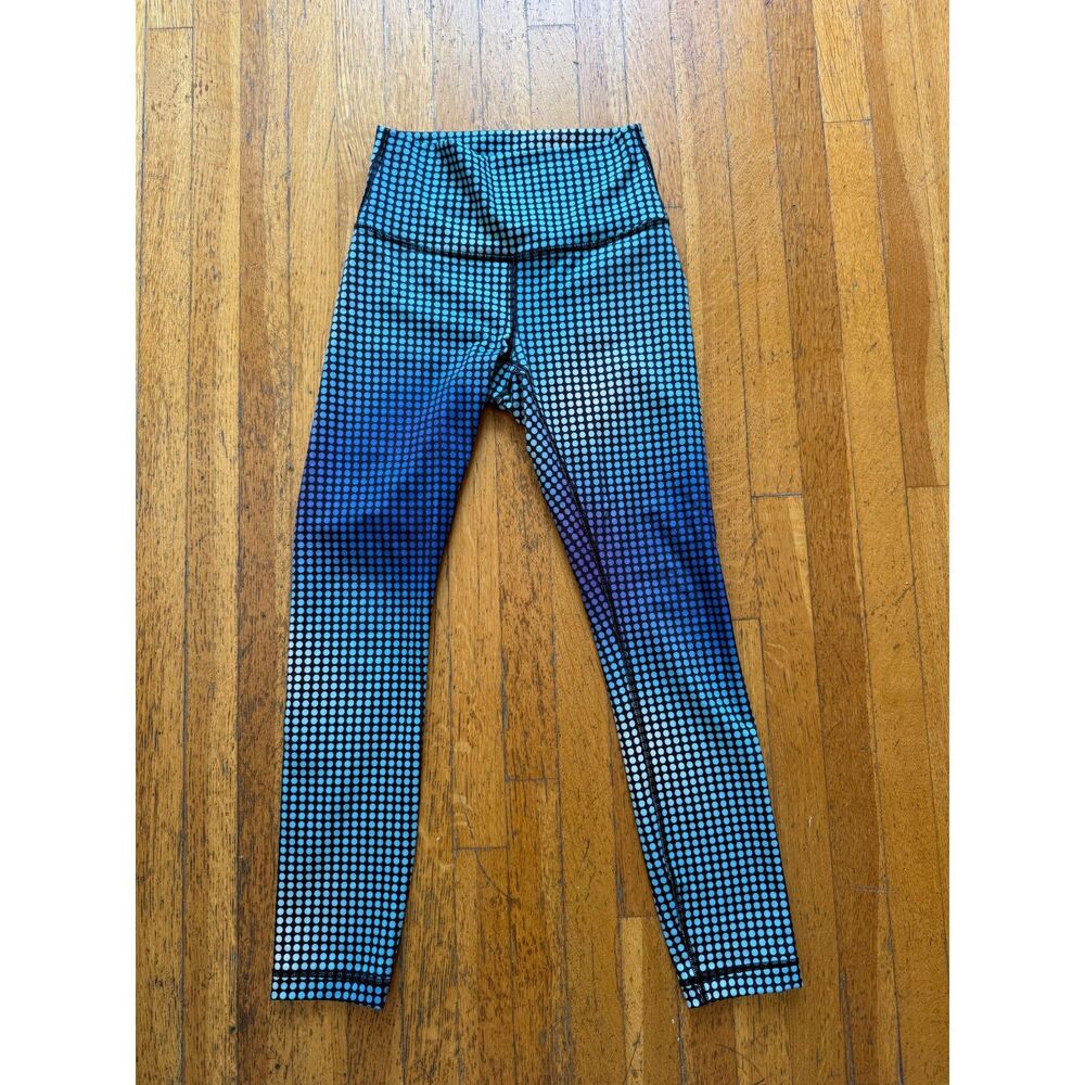 Lululemon size 4 polka dot full length leggings